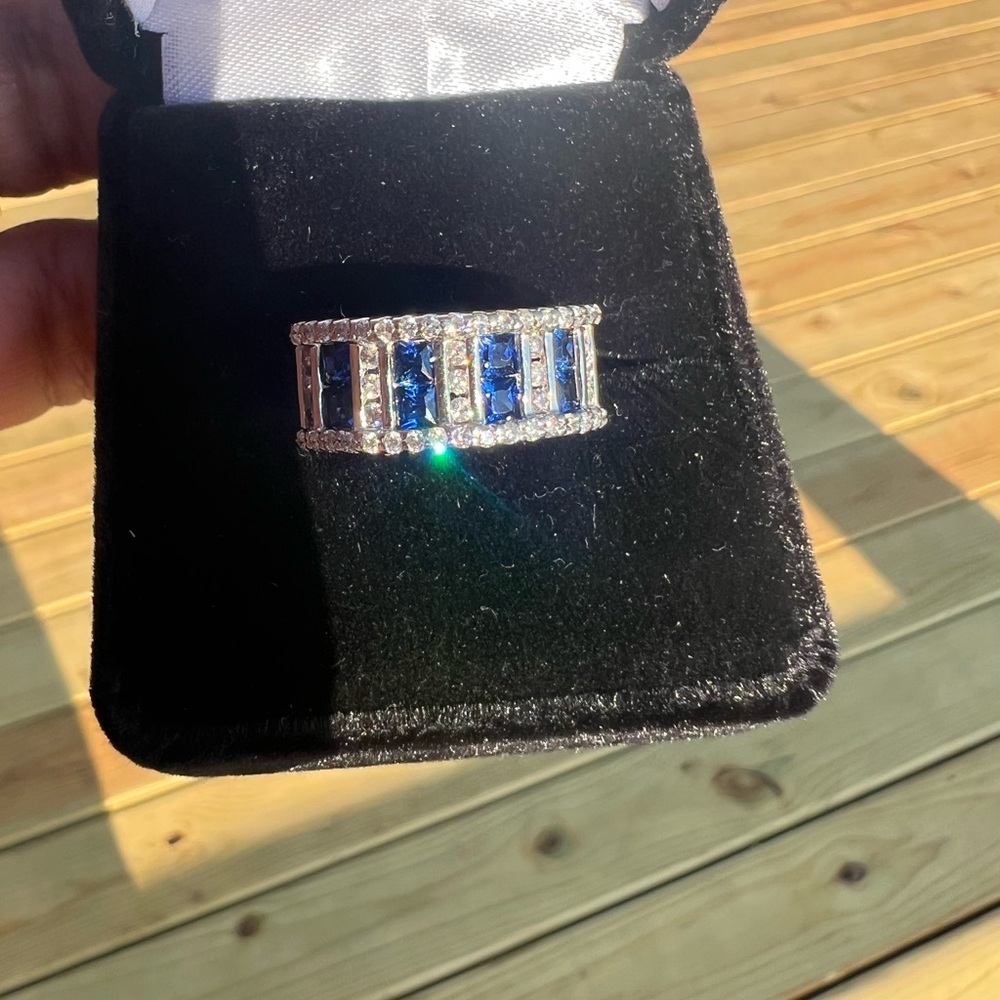 14k natural diamond and sapphire ring